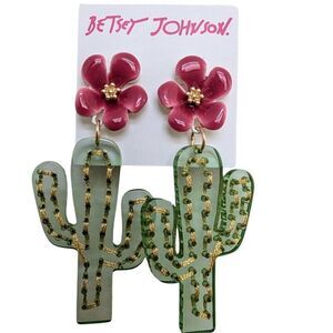 🌵 Betsey Johnson unique style flower & cactus earrings 🌵